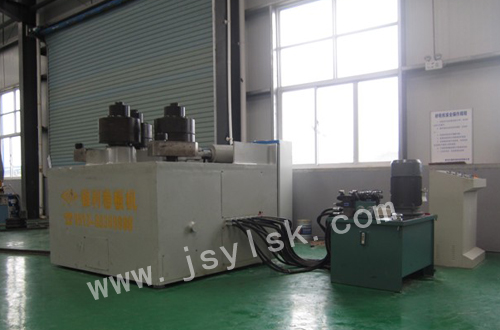 型材(cai)彎曲機(ji)