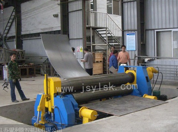 水(shuǐ)平下調式(shì)卷闆機