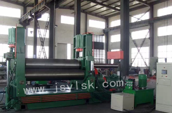 液壓三(sān)輥對稱式卷闆(pǎn)機