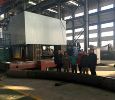 型(xing)材彎曲(qu)機