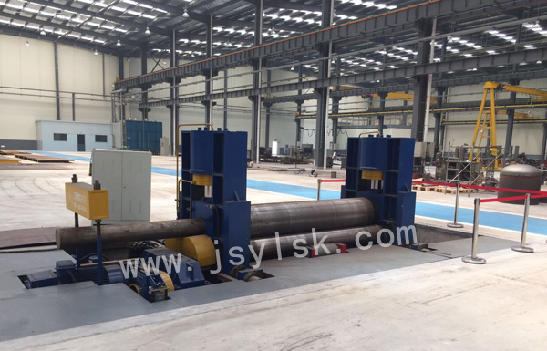 中小(xiǎo)型上輥(gun)萬能式(shì)卷闆機(ji)