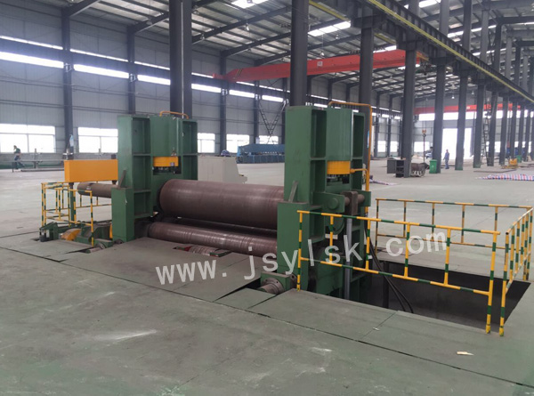 中小(xiǎo)型上輥(gun)萬能式(shi)卷闆機(jī)