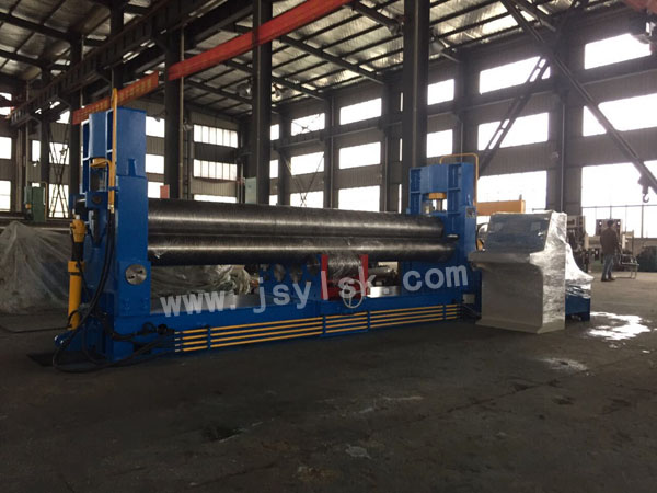 液壓三(san)輥對稱式卷闆(pan)機