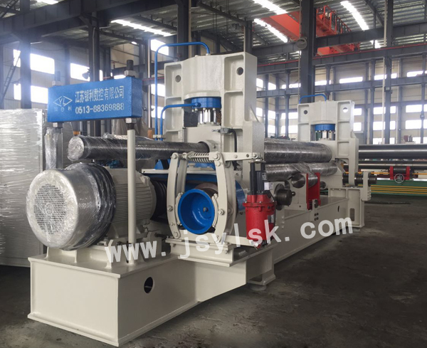 中小型(xíng)上輥萬能式卷闆(pǎn)機