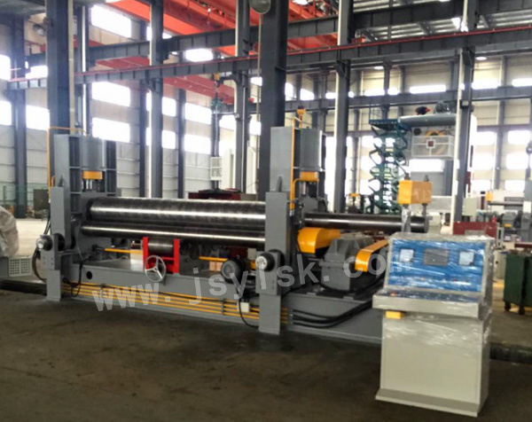 中小型(xing)上輥萬(wan)能式卷(juàn)闆機