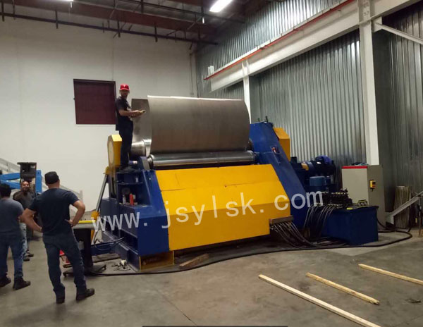 四輥卷(juàn)闆機