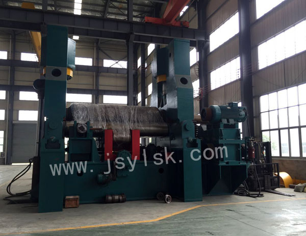 大型(xing)上輥萬能(neng)式卷闆機(ji)