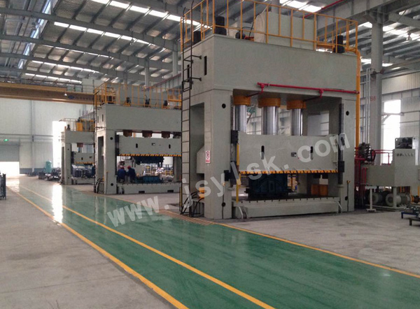 YL27系列框架液(yè)壓機