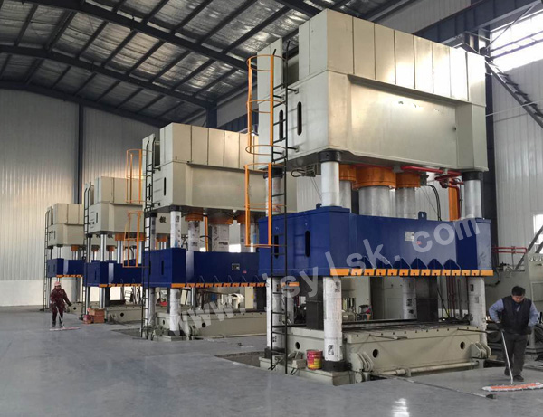 YL32四柱(zhù)液壓機