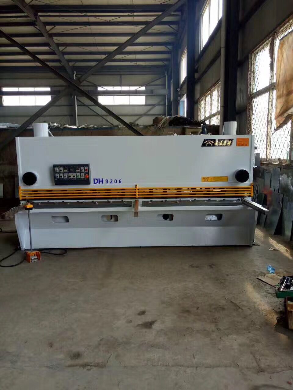 南通東(dōng)海機床(chuáng)制造集(ji)團剪闆(pǎn)機折彎(wan)機客戶(hu)使用案(àn)例