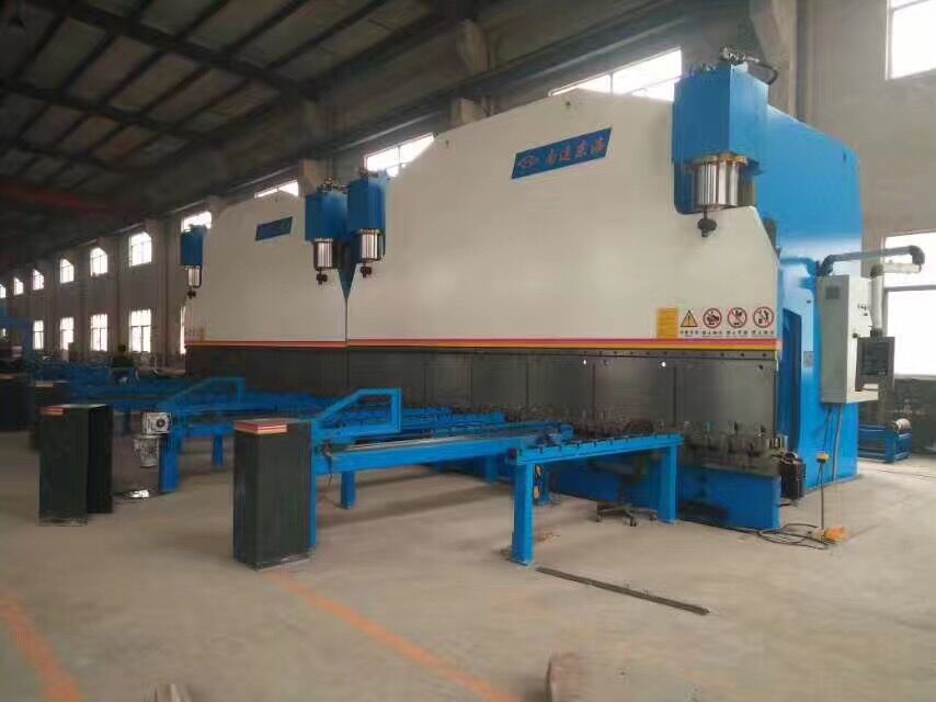 南通(tōng)東海機(jī)床集團(tuan)制管/鐵(tiě)塔專用(yong)設備