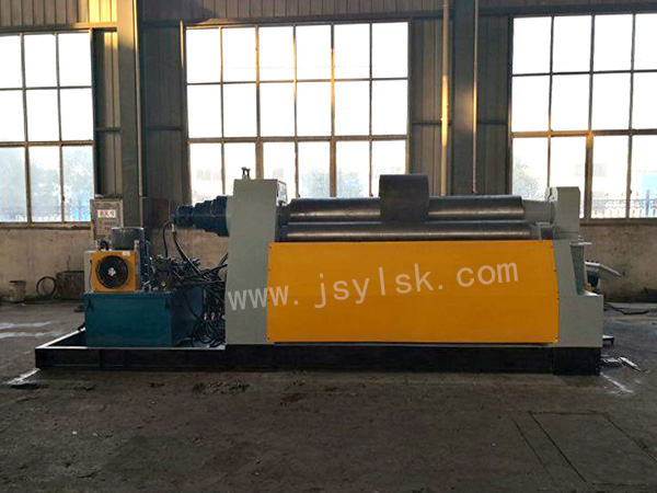 四輥卷(juan)闆機