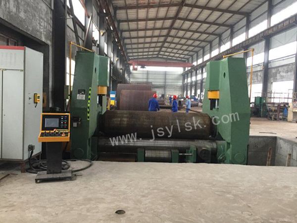 大型上輥(gǔn)萬能式卷闆機(jī)