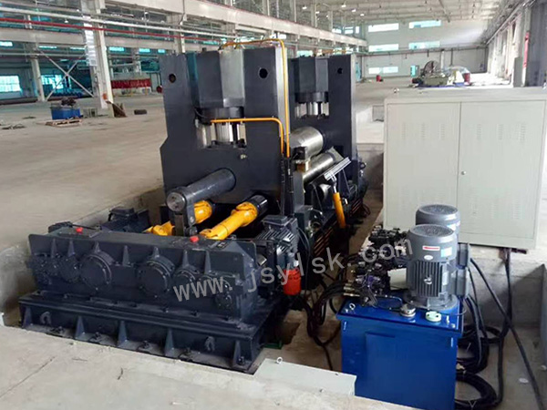 水平下調式卷闆(pan)機