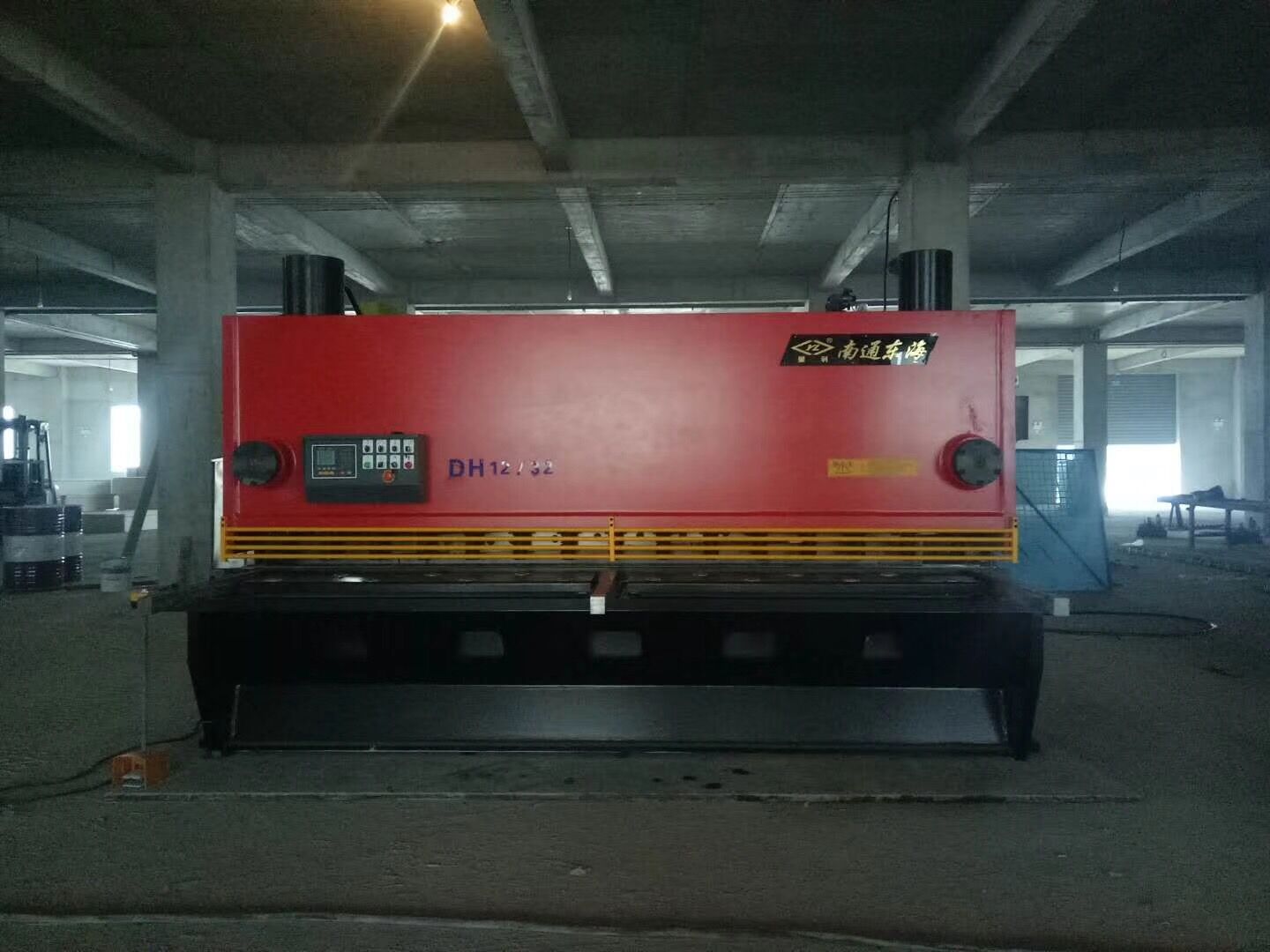 東海剪(jian)闆機