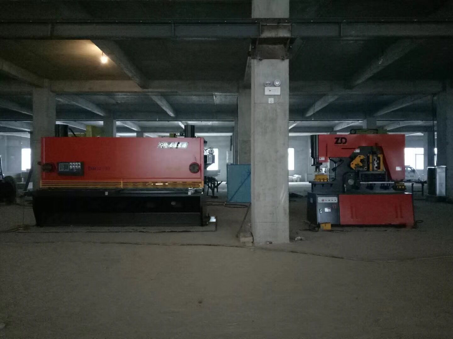 東(dōng)海剪闆(pǎn)機沖床(chuang)