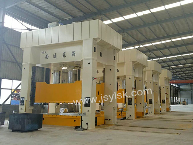 YL27系列(liè)框架液壓機(ji)