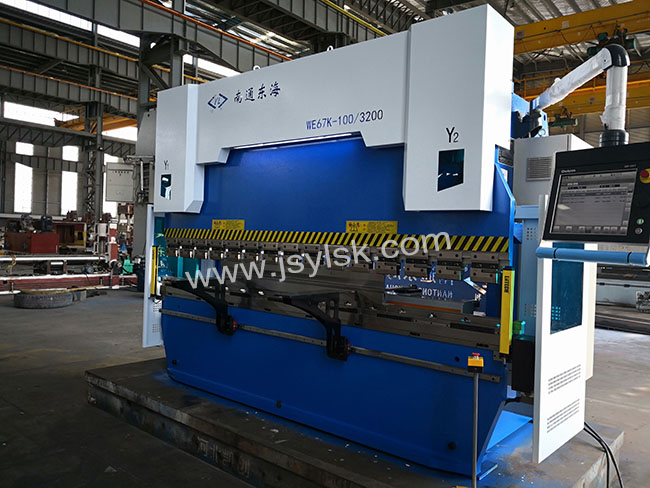 WE67K-125/3200數控(kong)折彎機 DA66T數(shù)控系統，6+1軸(zhóu)