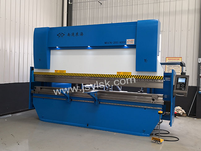 WE67K-200/4000數控折彎(wan)機