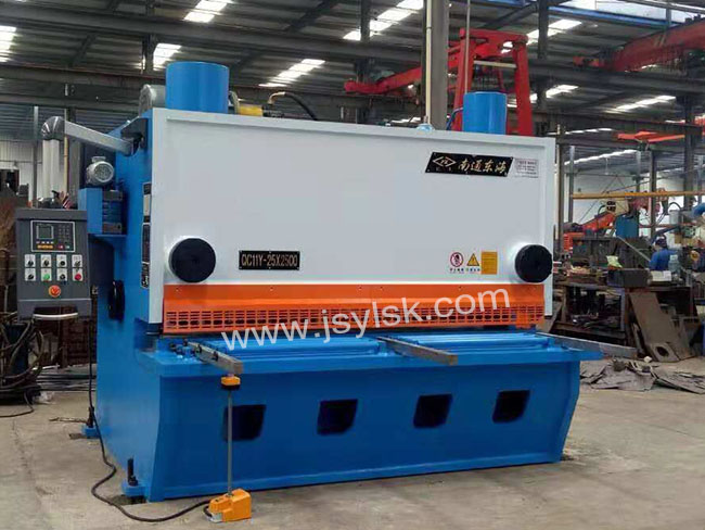 QC11Y-25*2500液(yè)壓剪闆機