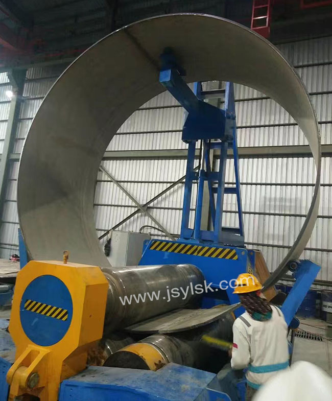 四輥卷(juàn)闆機