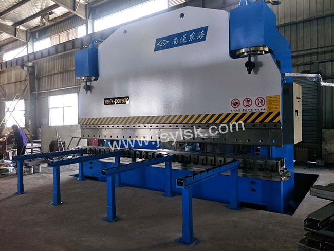 WE67K-1000/6000大型折(shé)彎機